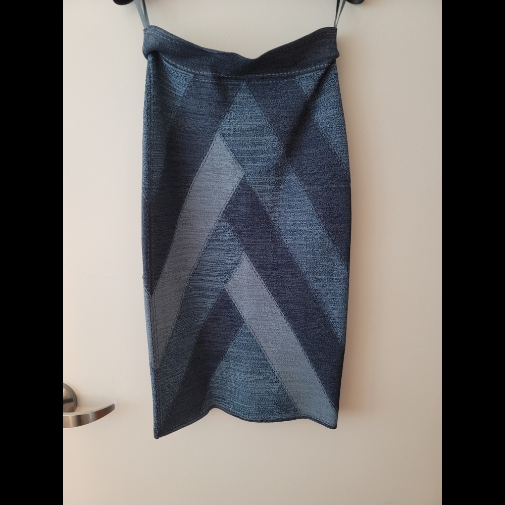 Bcbgmaxazria Patchwork - image 4